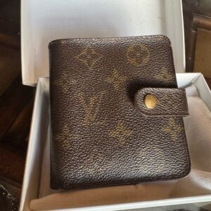 Authentic Louis Vuitton Wallet